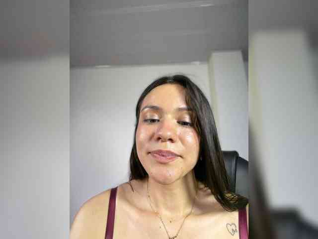 Charlotte__5 webcam