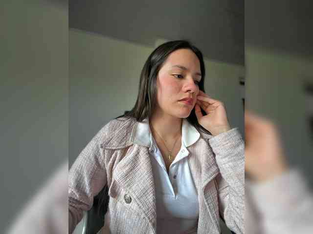 Charlotte__5 webcam