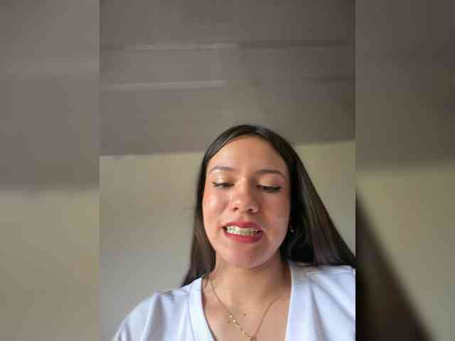 Charlotte__5 webcam
