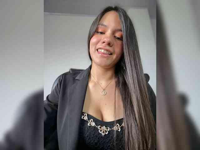 Charlotte__5 webcam