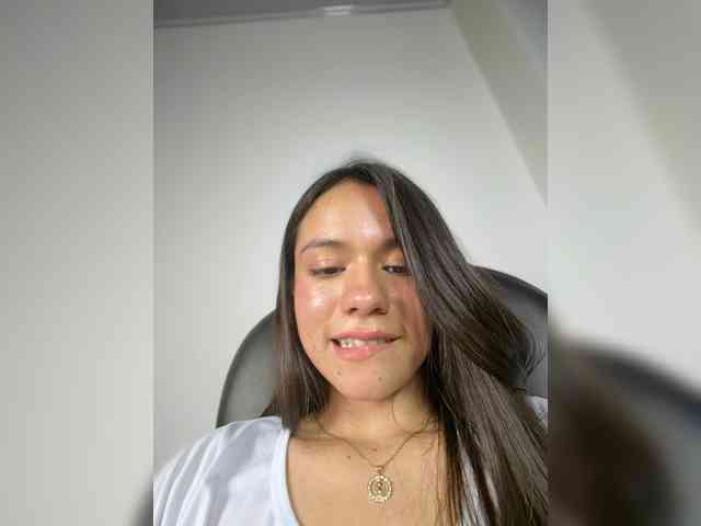 Charlotte__5 webcam