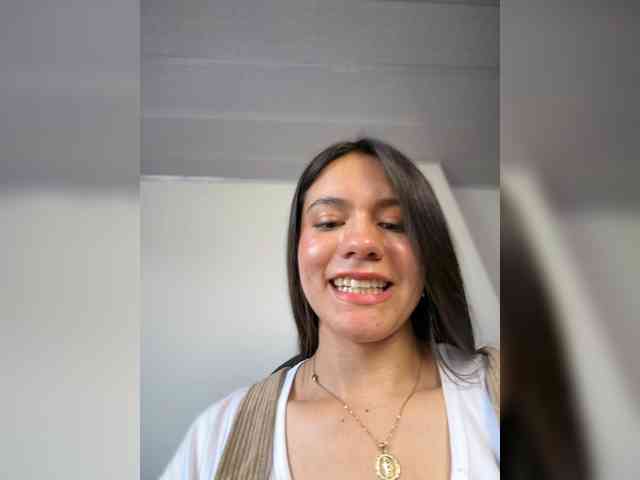 Charlotte__5 webcam