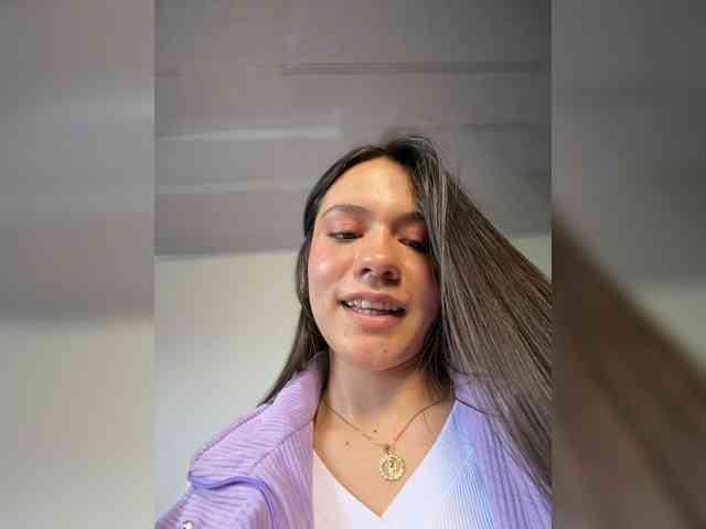 Charlotte__5 webcam