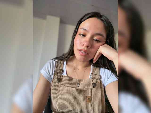 Charlotte__5 webcam