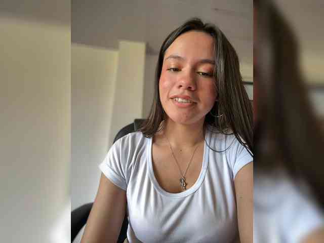 Charlotte__5 webcam