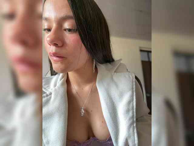 Charlotte__5 webcam
