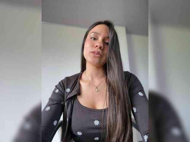 Charlotte__5 webcam