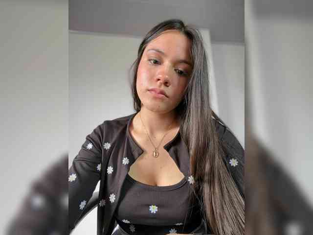 Charlotte__5 webcam