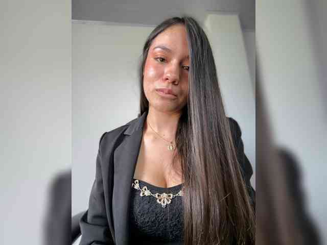 Charlotte__5 webcam
