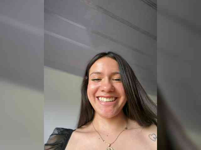 Charlotte__5 webcam