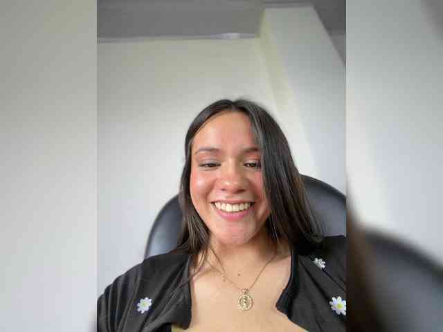 Charlotte__5 webcam