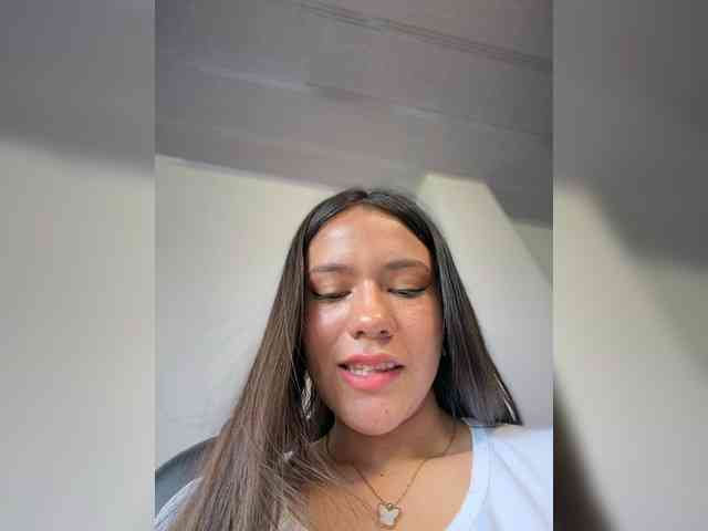 Charlotte__5 webcam
