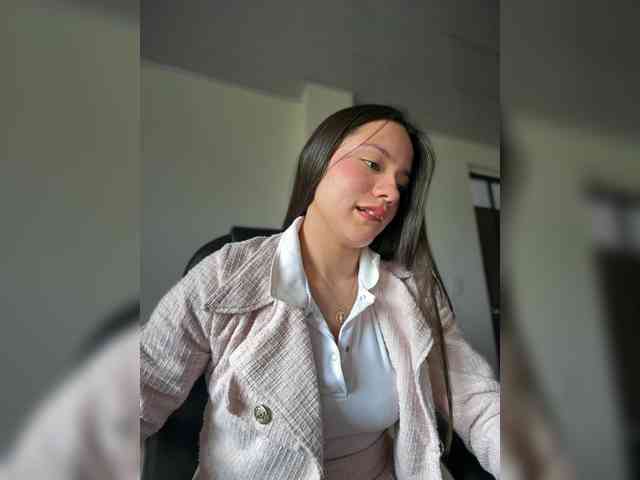Charlotte__5 webcam