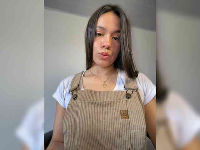 Charlotte__5 webcam