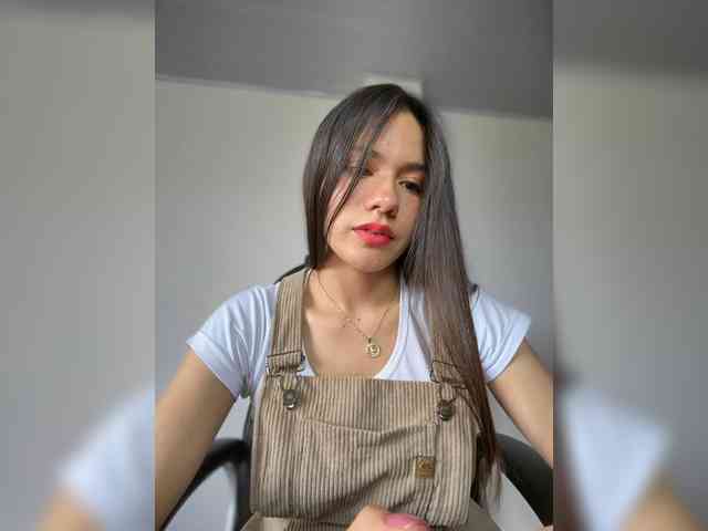 Charlotte__5 webcam