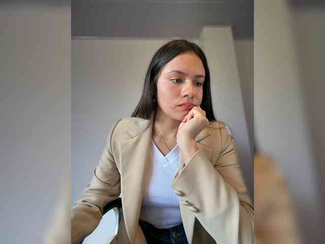 Charlotte__5 webcam