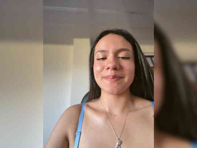 Charlotte__5 webcam