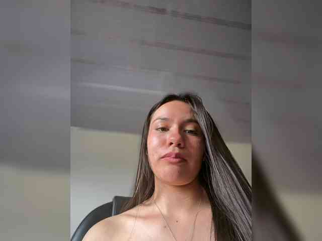 Charlotte__5 webcam
