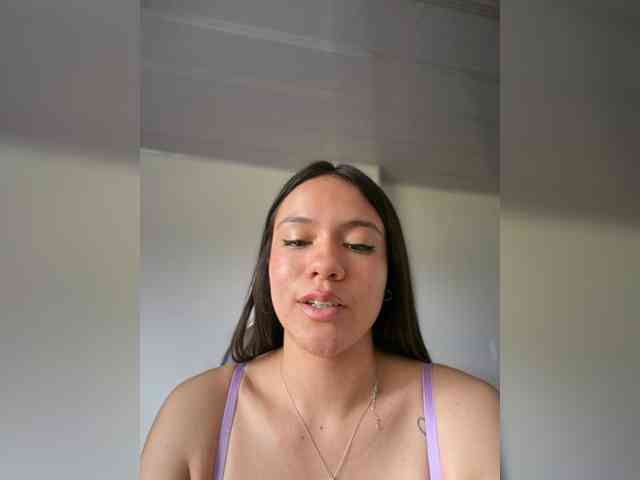 Charlotte__5 webcam