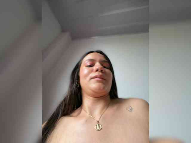 Charlotte__5 webcam