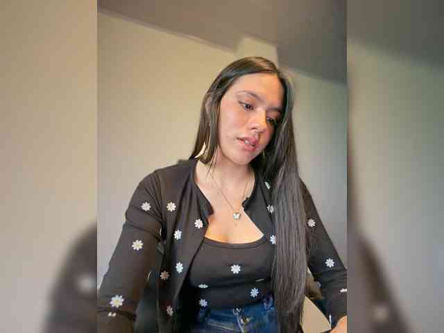 Charlotte__5 webcam