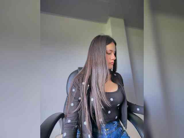 Charlotte__5 webcam