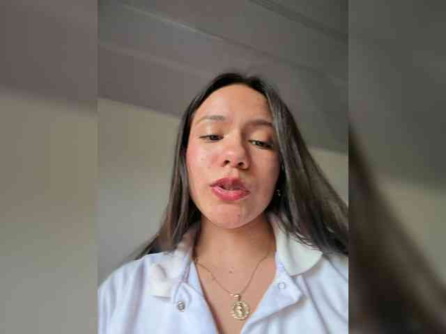 Charlotte__5 webcam