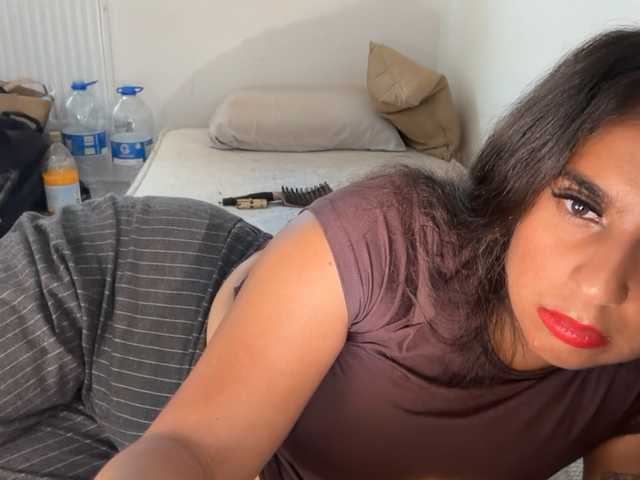 fayfay21 live cam on BongaCams