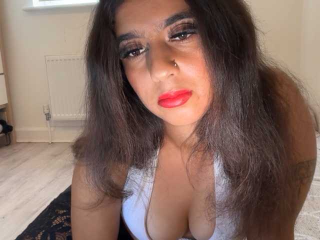 fayfay21 live cam on BongaCams
