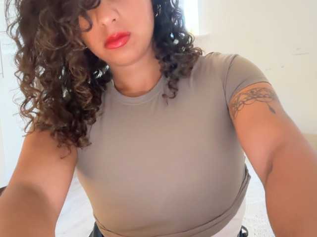fayfay21 live cam on BongaCams