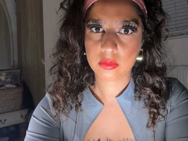 fayfay21 live cam on BongaCams