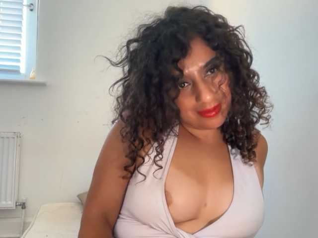 fayfay21 live cam on BongaCams