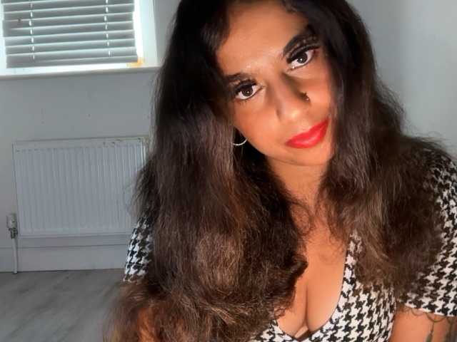 fayfay21 live cam on BongaCams