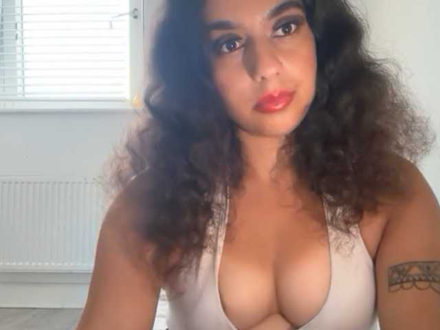fayfay21 live cam on BongaCams