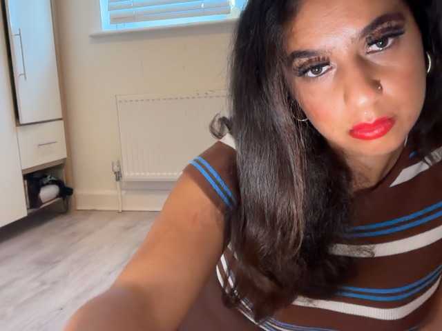 fayfay21 live cam on BongaCams