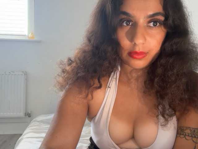 fayfay21 live cam on BongaCams