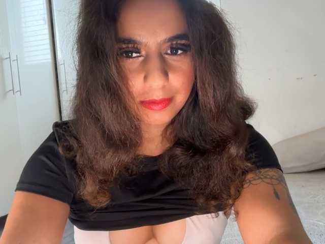fayfay21 live cam on BongaCams