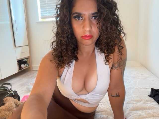 fayfay21 live cam on BongaCams