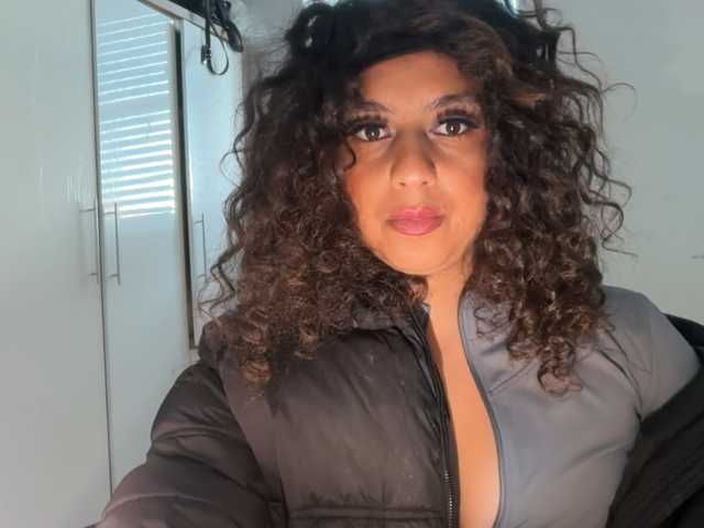 fayfay21 live cam on BongaCams
