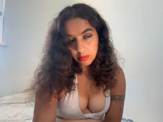 fayfay21 live cam on BongaCams