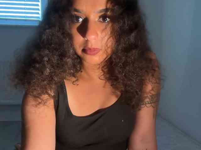 fayfay21 Live Webcam on BongaCams