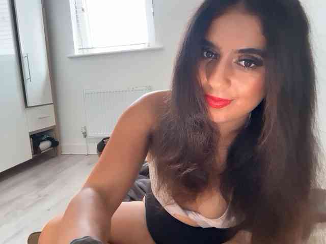 fayfay21 Live Webcam on BongaCams