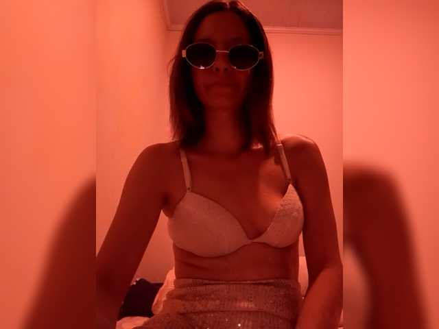 Cassia live cam on BongaCams