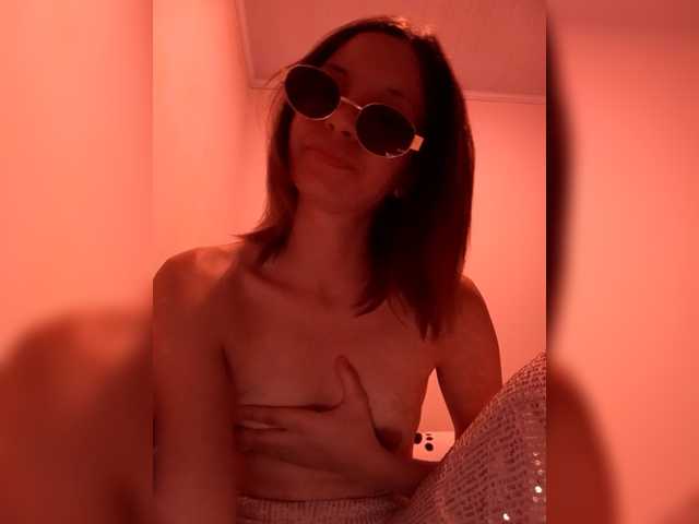 Cassia live cam on BongaCams