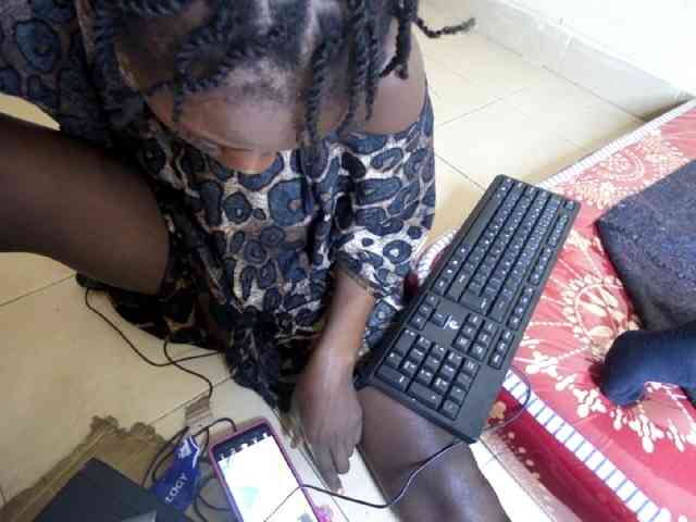 Pretty1231a webcam