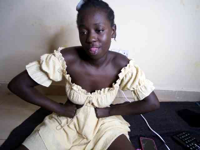 Pretty1231a webcam