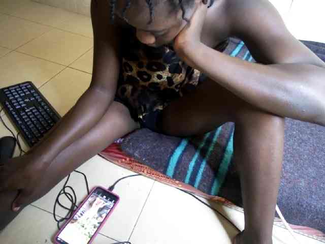 Pretty1231a webcam