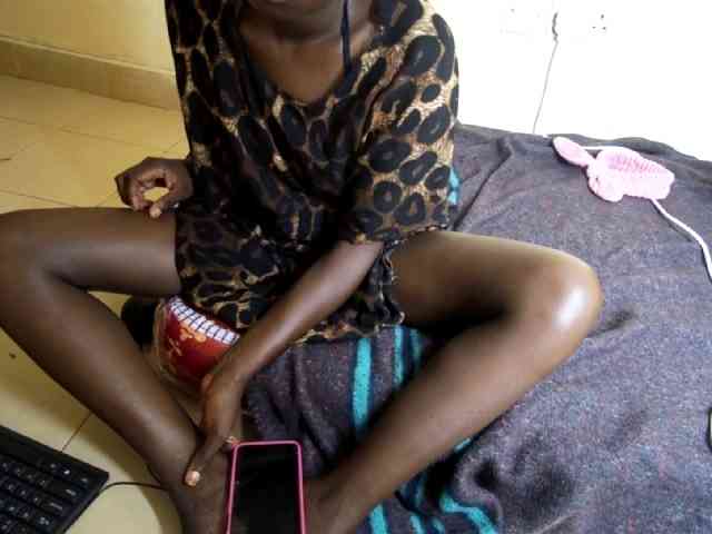 Pretty1231a webcam