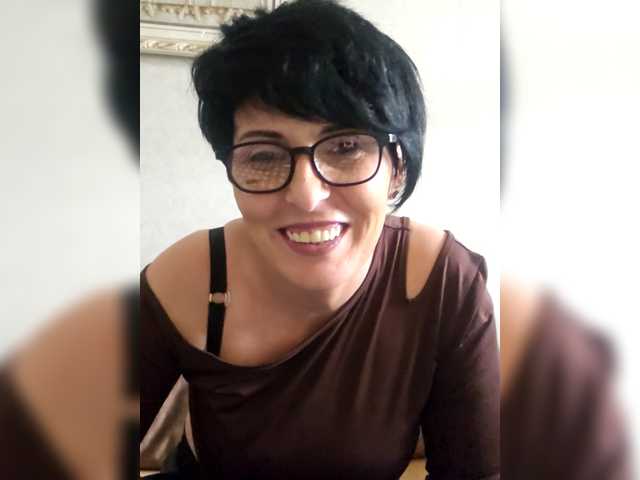 Sexiledi's BongaCams show and profile