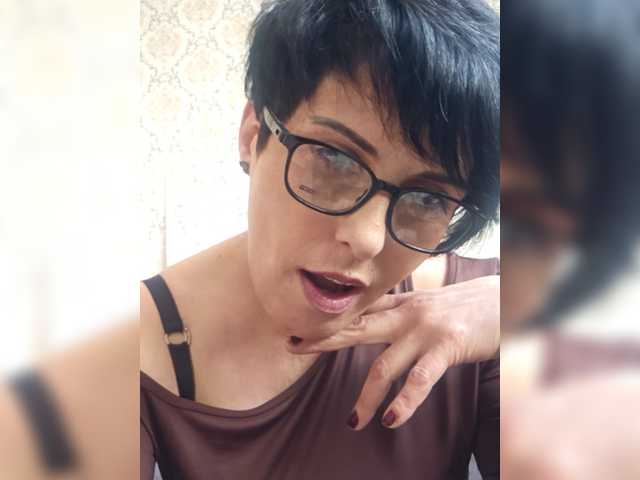 Sexiledi's BongaCams show and profile